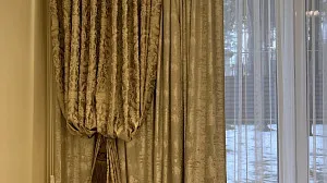 Дизайн кухни-гостиной в классическом стиле в Буче